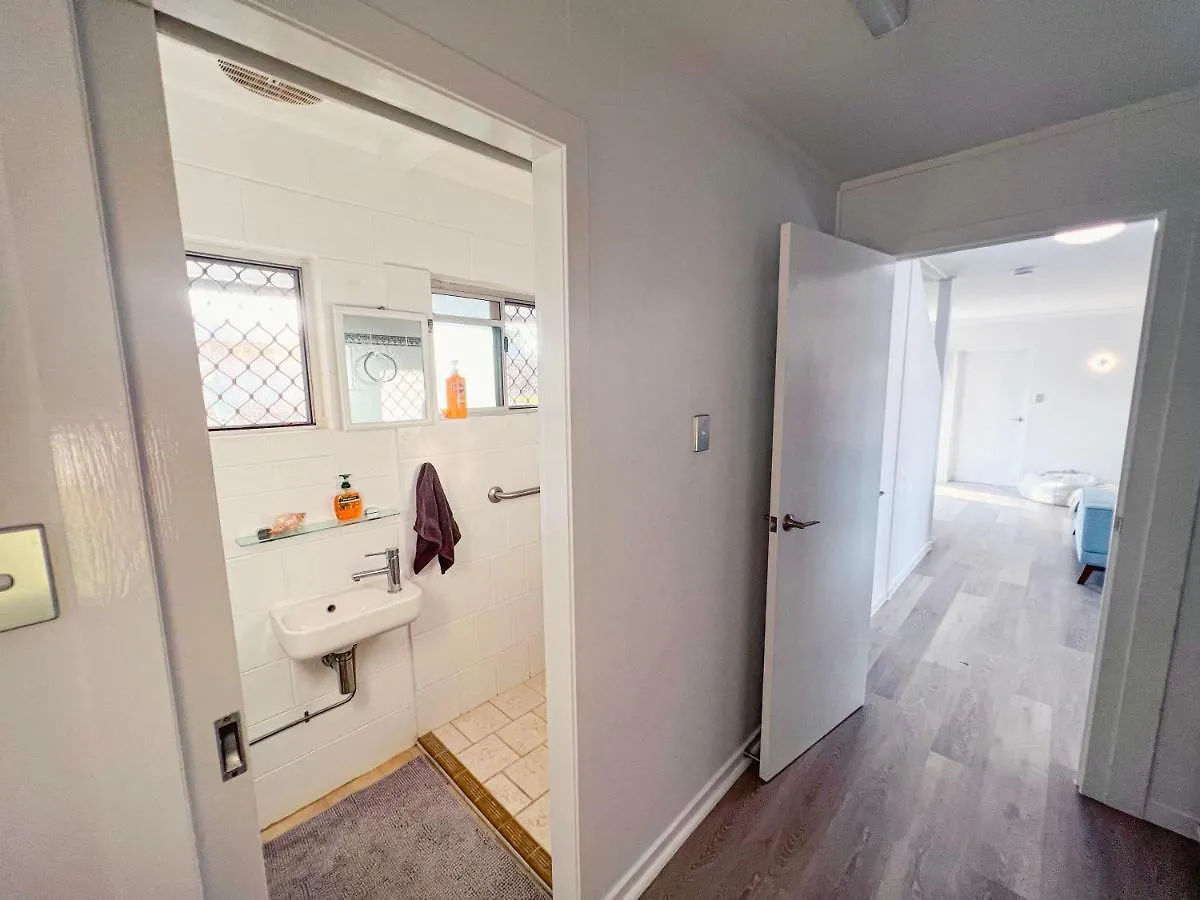 Bella Luna Beach Front - 2 Bed South Mission Beach بيت للعطل
