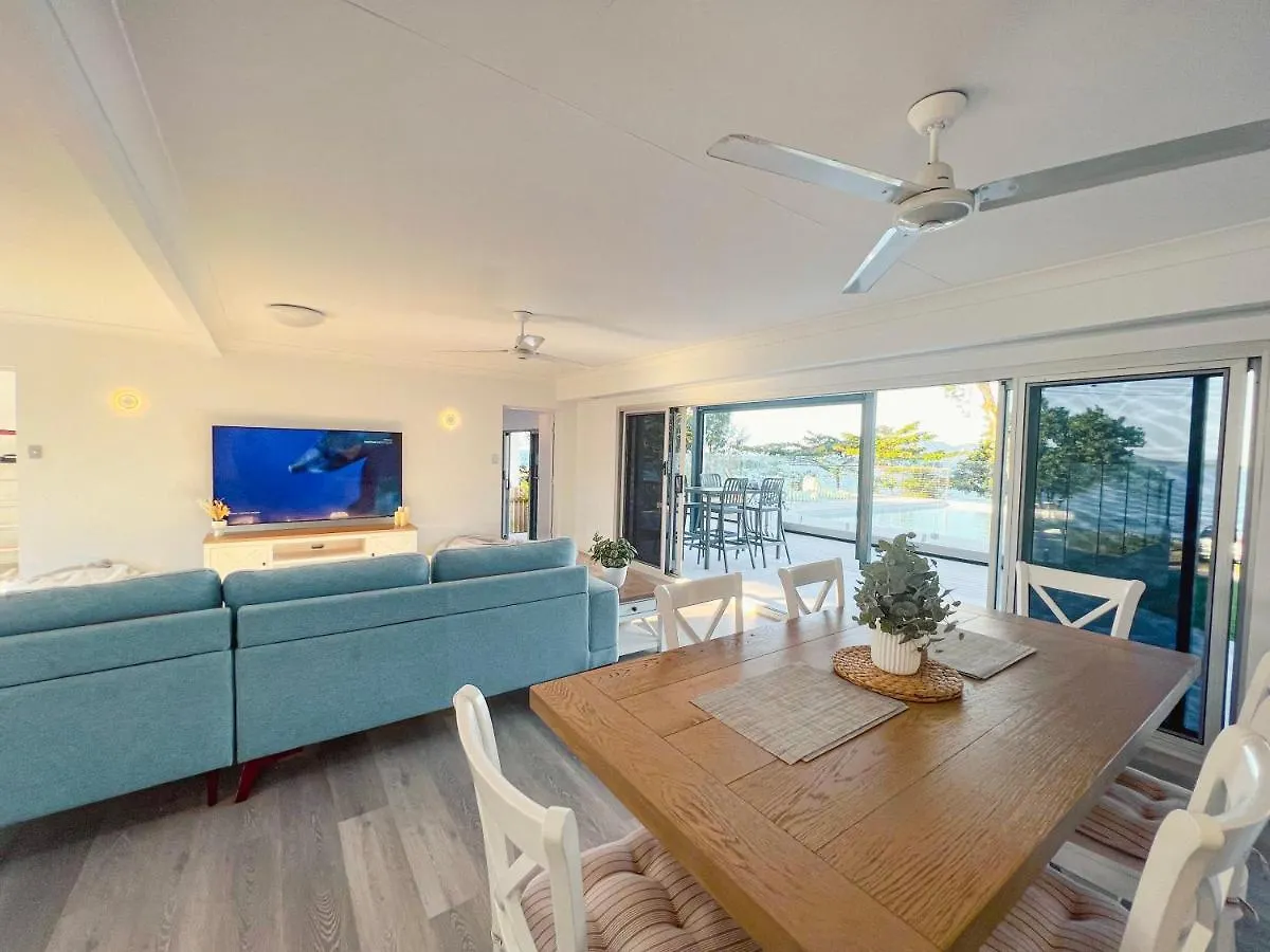 Bella Luna Beach Front - 2 Bed South Mission Beach